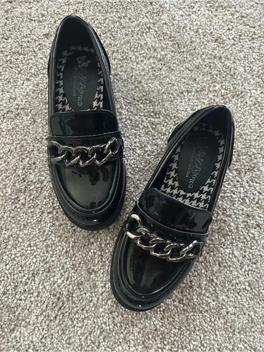 Girls Kids Patent Black Chain Lug Sole Loafers Size 11